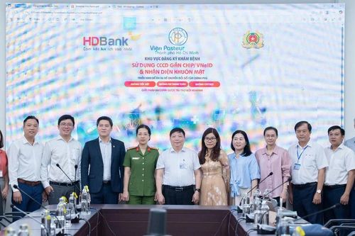 HDBank triển khai Kiosk y tế thông minh tại Viện Pasteur Thành phố Hồ Chí Minh