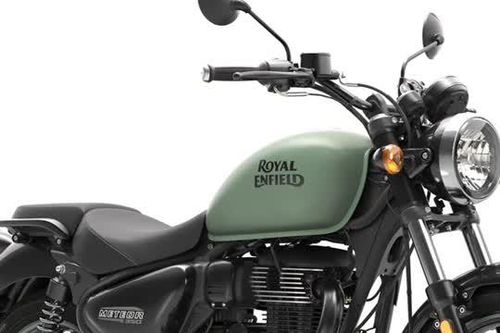 Môtô 349cc, phanh ABS 2 kênh, giá gần 59 triệu đồng, so kè cùng Honda Rebel 300
