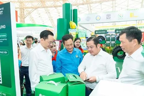 Tập đoàn Hóa chất ghi dấu ấn tại Triển lãm thành tựu đất nước 2025