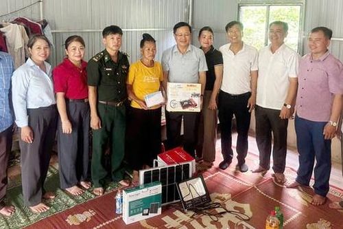 Niềm vui trong những ngôi nhà mới nơi rốn lũ Nhôn Mai