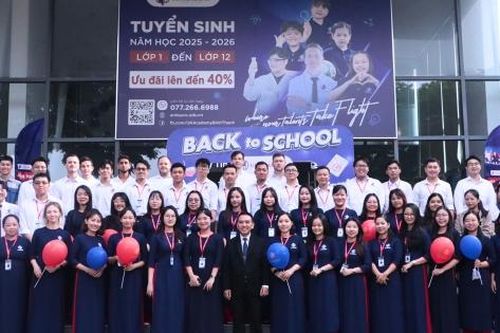 UKA Bình Thạnh được công nhận là Trường học điển hình Microsoft