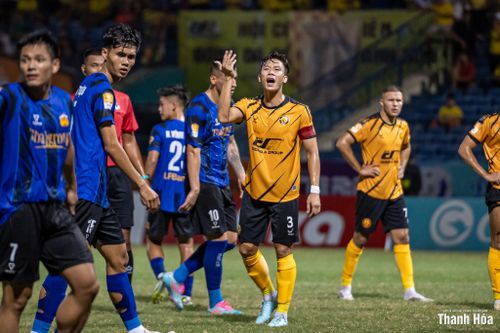 V.League điều chỉnh suất xuống hạng, Đông Á Thanh Hóa 'dễ thở' hơn trong cuộc chiến trụ hạng