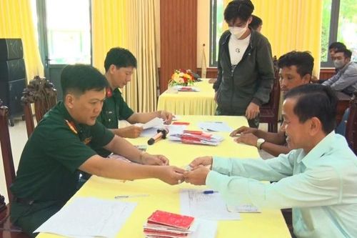 Ban Chỉ huy phòng thủ Khu vực 2 - Long Xuyên chi trả phụ cấp trách nhiệm cho quân nhân dự bị quý III/2025