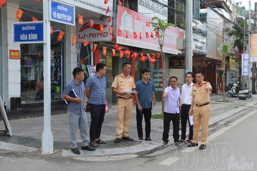 Kiểm tra, thống nhất phương án khắc phục bất hợp lý trong tổ chức giao thông