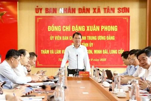 Bí thư Tỉnh ủy Đặng Xuân Phong làm việc với các xã Long Cốc, Minh Đài, Tân Sơn