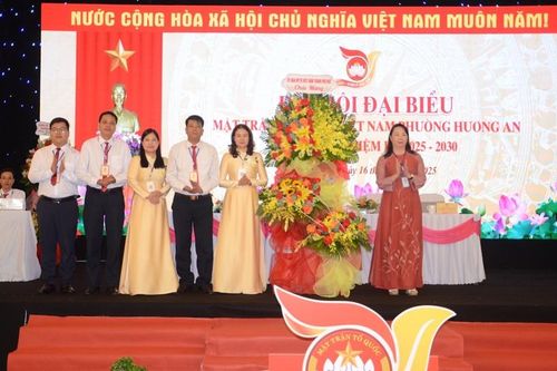 Phát huy sức mạnh đại đoàn kết, hướng tới phường văn minh, giàu bản sắc