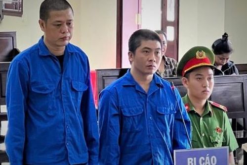 Hai đối tượng cướp giật dây chuyền vàng khiến nạn nhân thương tật lĩnh tổng 37 năm tù
