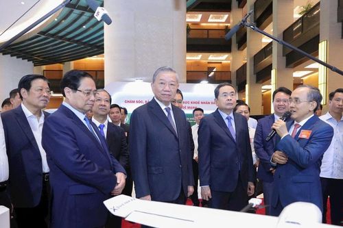 Đại học Phenikaa ghi dấu ấn về đổi mới sáng tạo tại hội nghị triển khai thực hiện 4 Nghị quyết chiến lược của Bộ Chính trị