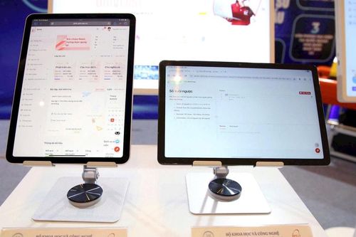 Hệ sinh thái AI từ Học viện Công nghệ Bưu chính Viễn thông gây ấn tượng tại triển lãm 'Những thành tựu nổi bật của ngành giáo dục - đào tạo'