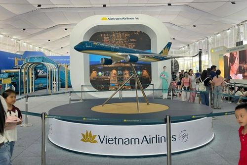 Dấu ấn của Vietnam Airlines tại Triển lãm 80 năm thành tựu đất nước