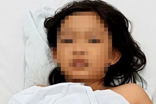 Cứu sống bệnh nhi 9 tuổi bị ngộ độc ốc biển chưa rõ danh tính