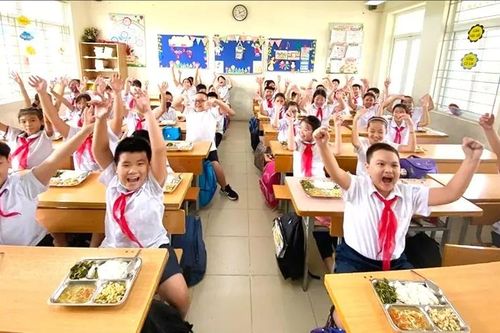 Hà Nội chi 3 nghìn tỷ hỗ trợ bữa trưa học sinh