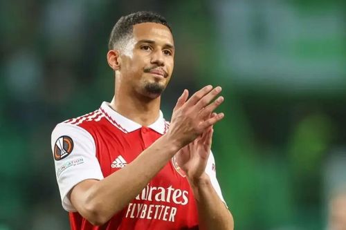 Arsenal chào đón sự trở lại của William Saliba