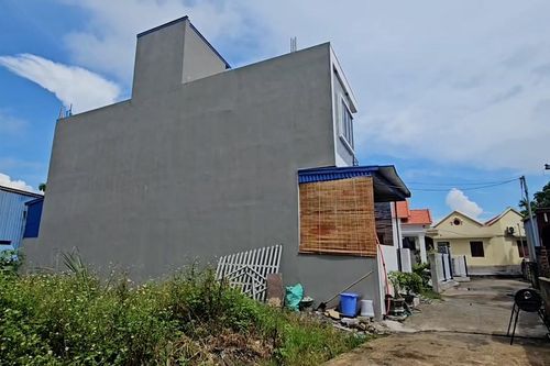 Xây nhà 2 tầng trên đất người khác: Đề nghị tháo dỡ công trình