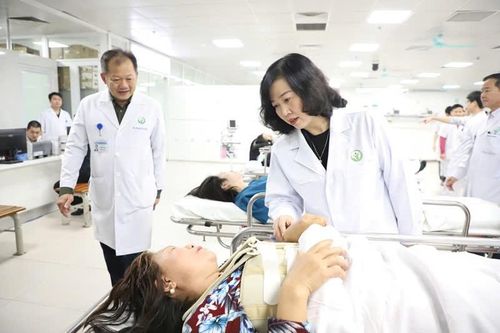 Bộ Y tế sẽ làm gì để chuyển trọng tâm từ 'chữa bệnh' sang 'phòng bệnh'?