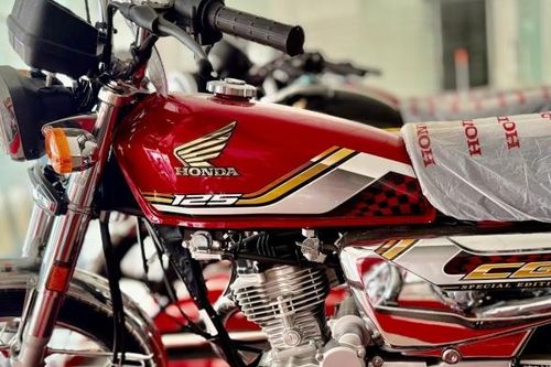 Xe máy 125cc giá 23,5 triệu đồng của Honda phong cách cổ điển, trang bị ngang Yamha Exciter, rẻ chỉ như xe số Wave Alpha