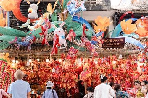 Đồ chơi truyền thống 'hồi sinh' dịp Trung thu