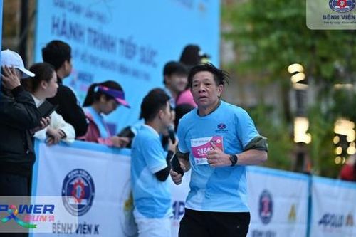 Hành trình quyết tâm sống ý nghĩa của người đàn ông mắc ung thư phổi