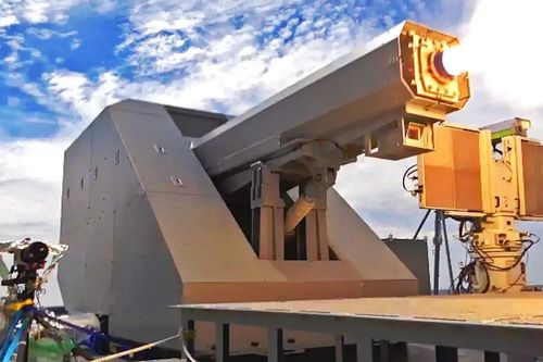 Nhật Bản 'đi sau về trước' trong lĩnh vực pháo hạm điện từ?