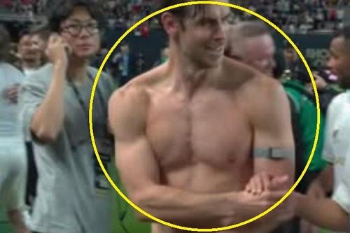 Gareth Bale làm CĐV trầm trồ