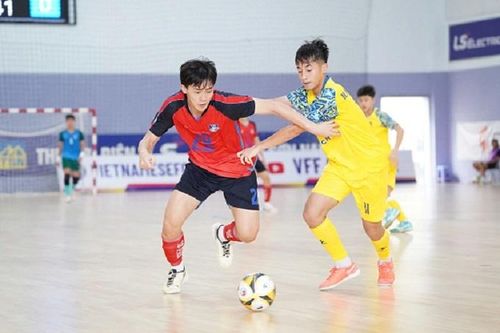 Hàng loạt án phạt nặng ở giải vô địch futsal U20 Quốc gia