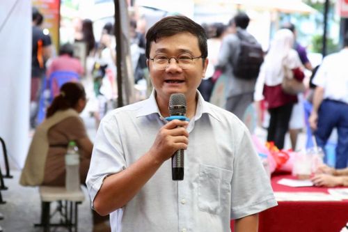 Hai chiến lược giúp thơ Việt vươn tầm thế giới