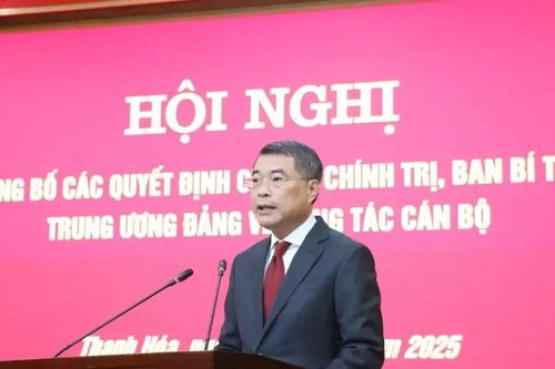 Thanh Hóa: công bố quyết định của Bộ Chính trị, Ban Bí thư về công tác cán bộ