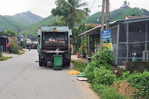 Phát hiện thi thể trẻ sơ sinh trong thùng rác