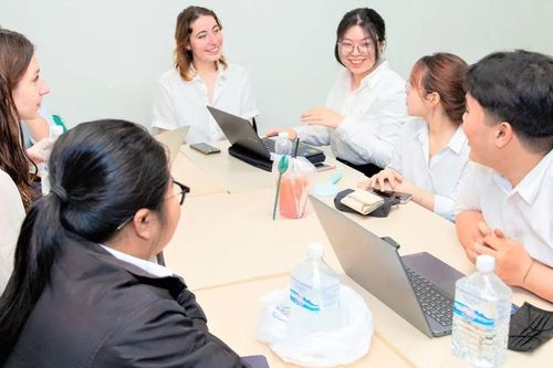 Chương trình liên kết đào tạo quốc tế: Ngày càng khó tuyển sinh