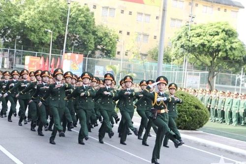 Học viện Kỹ thuật Quân sự chào đón hơn 900 học viên và sinh viên