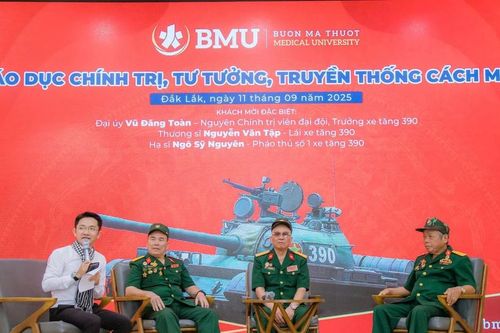 Ấn tượng Chương trình chào tân sinh viên Trường Đại học Y Dược Buôn Ma Thuột