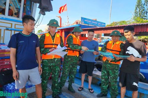 Giữ vững trận địa tư tưởng, bồi đắp phẩm chất 'Bộ đội Cụ Hồ' cho cán bộ, chiến sĩ BĐBP