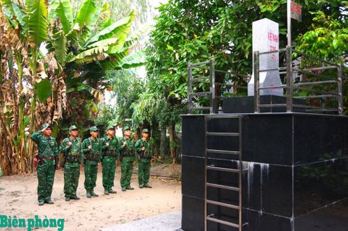 'Lũy tre biên giới', biểu tượng của tình đoàn kết quân dân trên vùng đất sen hồng