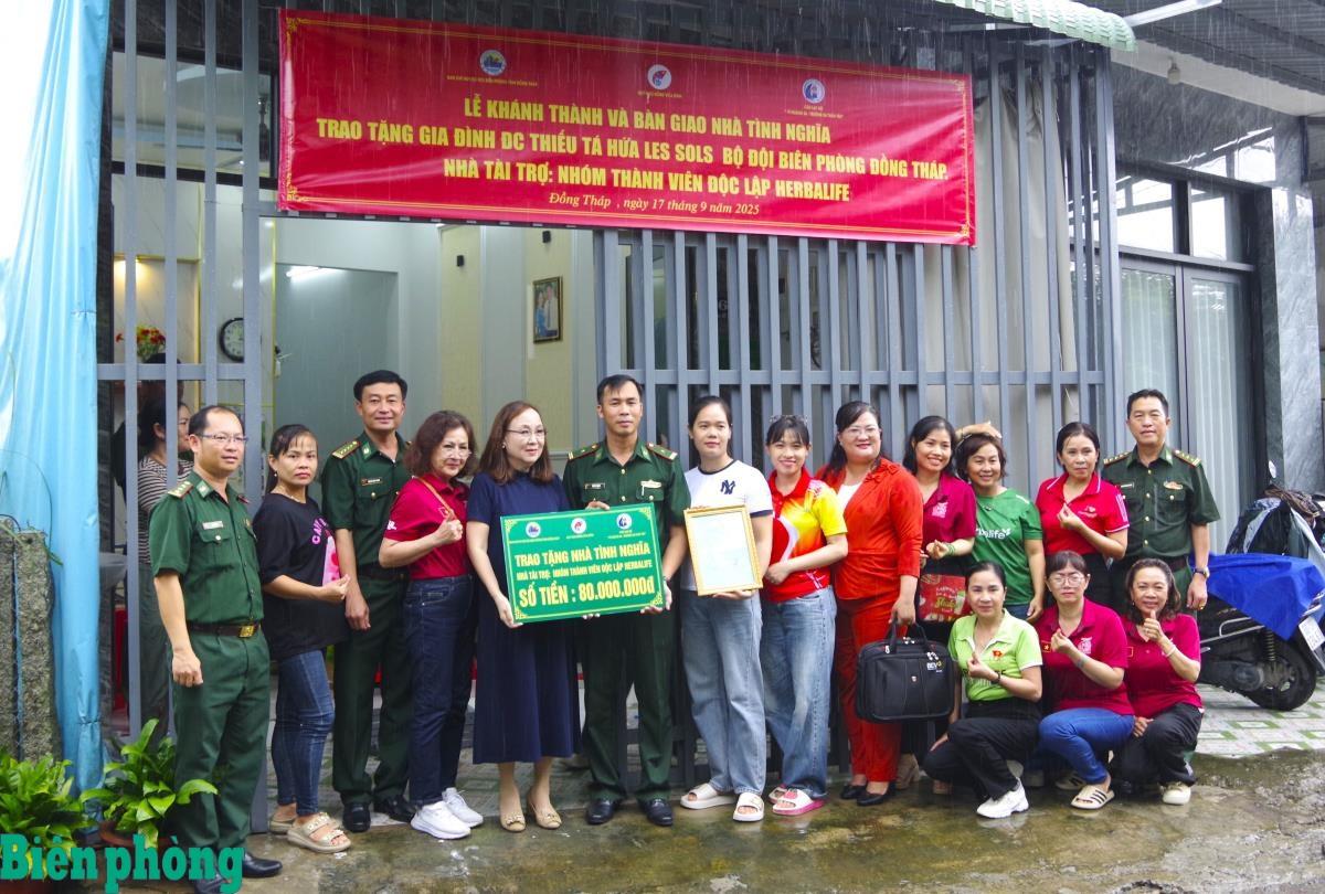 Bàn giao Nhà tình nghĩa cho quân nhân BĐBP tỉnh Đồng Tháp