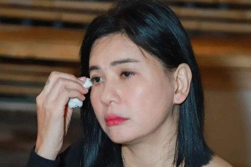 Cát Phượng xin lỗi