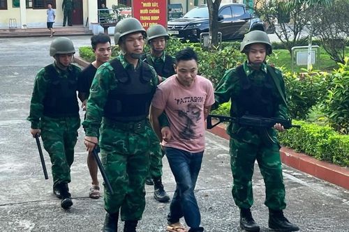 5 đối tượng đầu thú sau khi nam thanh niên người Trung Quốc trốn thoát khỏi nơi giam lỏng