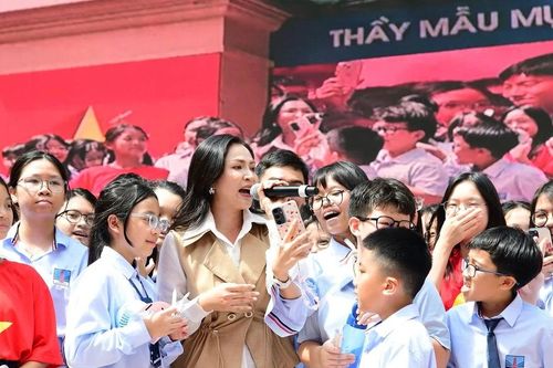 Buổi học đặc biệt của 2.000 học sinh với dàn diễn viên, nghệ sĩ