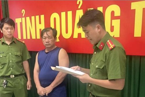 Khởi tố, bắt tạm giam tài xế xe tải lao vào chợ chuối làm 12 người thương vong