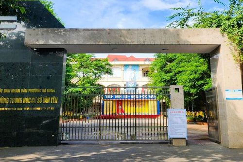 Phụ huynh lao đao vì trường ở Hà Nội đột ngột dừng học bán trú