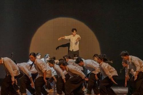 Chương trình Showcase AC 2025 của học sinh trường Amsterdam thu hút hàng ngàn khán giả