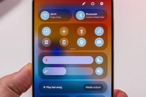 One UI 8.0 đã ra mắt, nhưng đây là danh sách thiết bị phải chờ 'dài cổ'