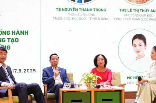 Kết nối doanh nghiệp với trường đại học thông qua Uni Tour