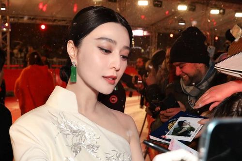 Khó tin về nhan sắc thật của Phạm Băng Băng