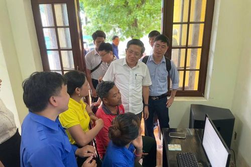 Đà Nẵng: Vượt khó để phục vụ nhân dân
