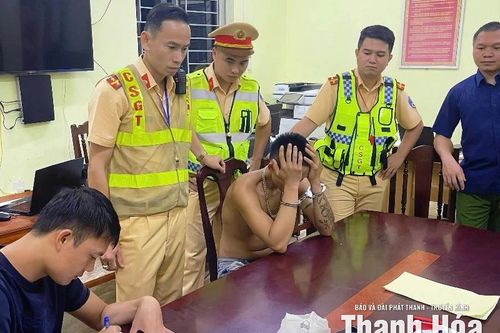 Bị phát hiện, đối tượng tàng trữ ma túy quay clip gây áp lực với lực lượng công an
