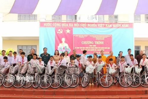 Khắp nơi trong tỉnh ngày 17-9-2025