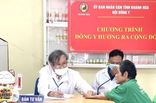 Đẩy mạnh phát triển nền y học cổ truyền Việt Nam trong giai đoạn mới