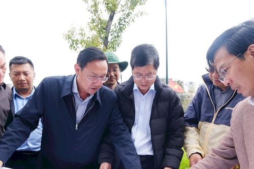 Chỉnh trang đô thị gắn với phát triển du lịch quanh hồ Xuân Hương