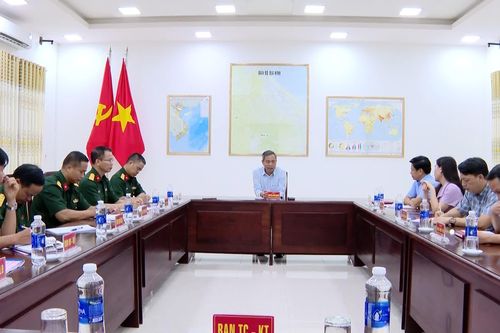 Thường trực HĐND tỉnh làm việc với Đoàn Kinh tế-Quốc phòng 79