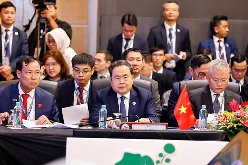 Chủ tịch Quốc hội Trần Thanh Mẫn dự Phiên họp Ban điều hành AIPA